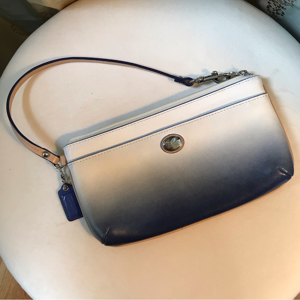 🤍Coach Blue Ombré Wristlet💙
